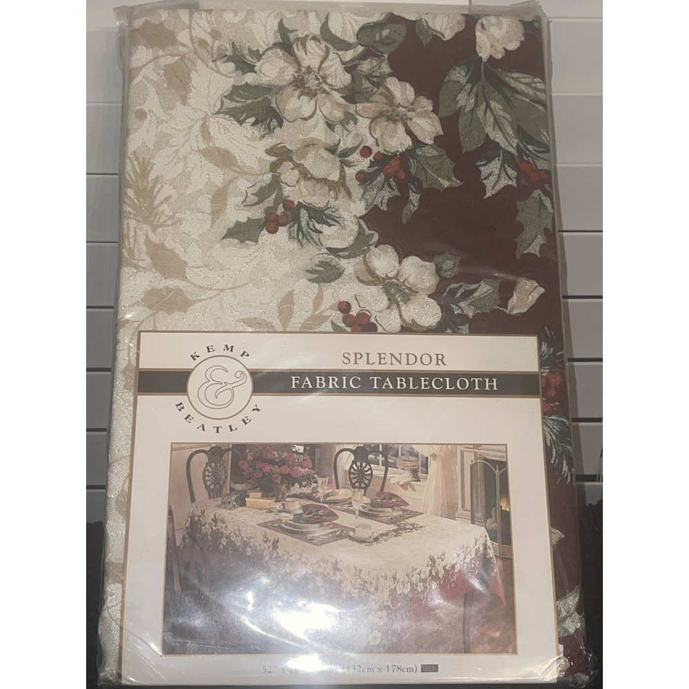 Vintage Kemp & Beatley "Splendor" Floral Oblong Christmas Tablecloth 52" x 70"